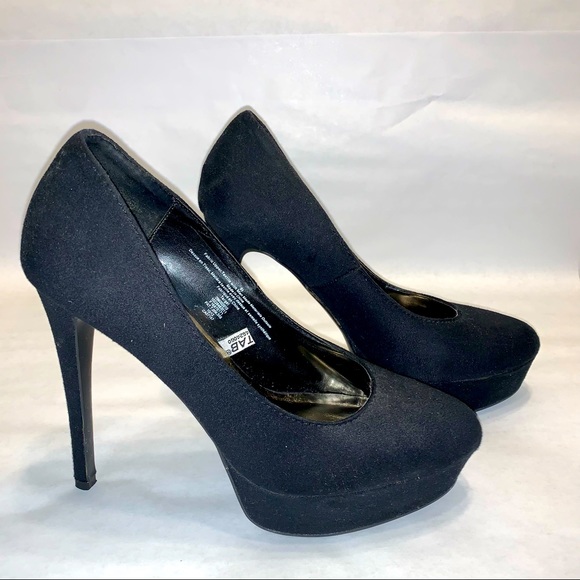 Xhilaration black faux suede platform heels - Picture 2 of 14